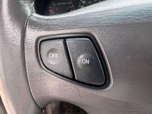 Used 2001 Ford Taurus SE FWD image 23