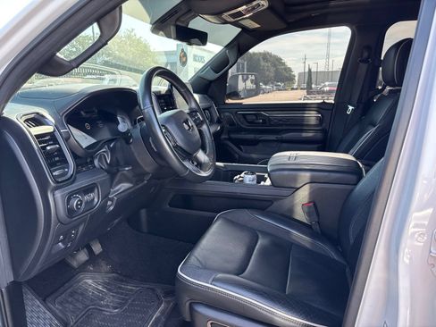 Used 2025 RAM 1500 Limited AWD/4WD image 6