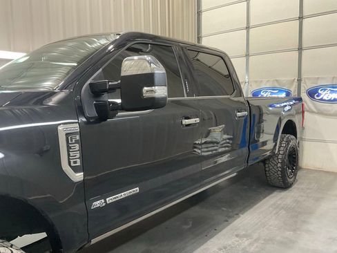Used 2020 Ford F350 Platinum w/ FX4 Off-Road Package image 5