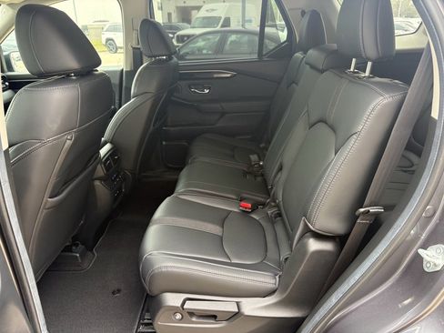 Certified 2025 Honda Pilot Touring image 28