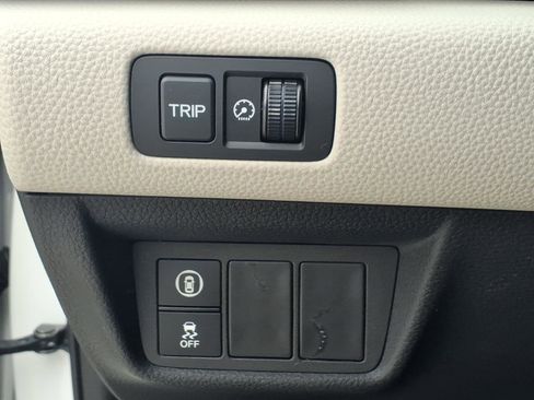 Used 2018 Honda Accord EX image 31