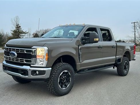 New 2026 Ford F350 XLT w/ Tremor Off-Road Package image 2