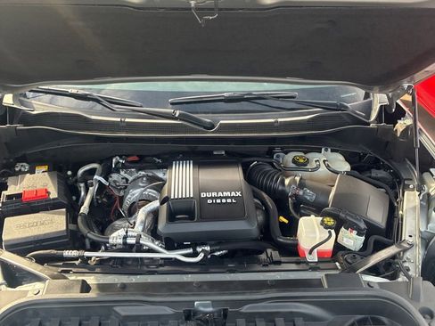 Used 2024 Chevrolet Silverado 1500 LT Trail Boss w/ Convenience Package II image 4