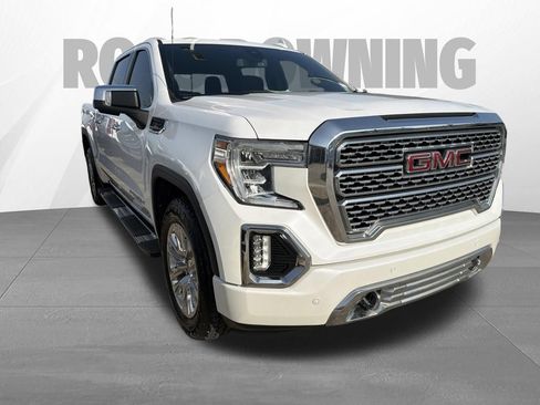 Used 2021 GMC Sierra 1500 Denali w/ Driver Alert Package II AWD/4WD image 3