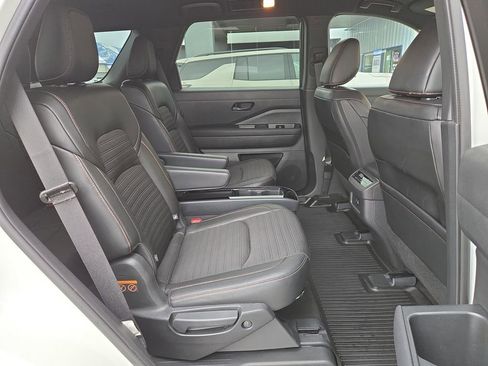 Used 2023 Nissan Pathfinder Rock Creek image 17