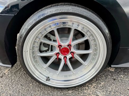 Used 2017 Ford Mustang GT Premium w/ Equipment Group 401A image 17