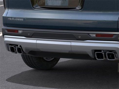 New 2026 Chevrolet Traverse LT w/ Sun and Wheel Package image 14