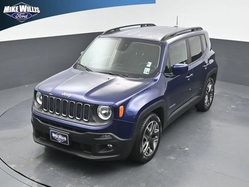 Used 2017 Jeep Renegade Latitude FWD image 11