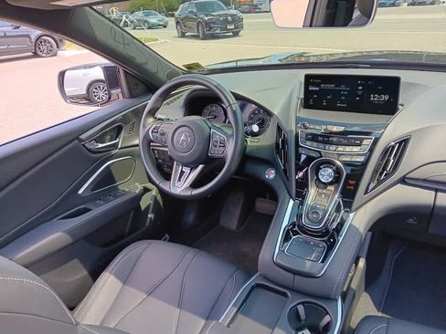 Used 2025 Acura RDX SH-AWD image 17