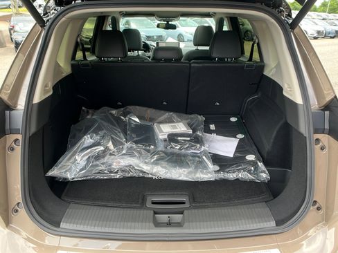 New 2025 Nissan Rogue SL w/ SL Premium Package image 21