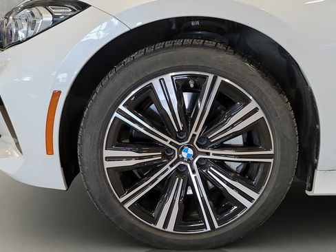 Used 2025 BMW 330i xDrive Sedan AWD/4WD image 23