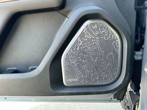 Used 2025 GMC Hummer EV 3X w/ Extreme Off-Road Package image 25