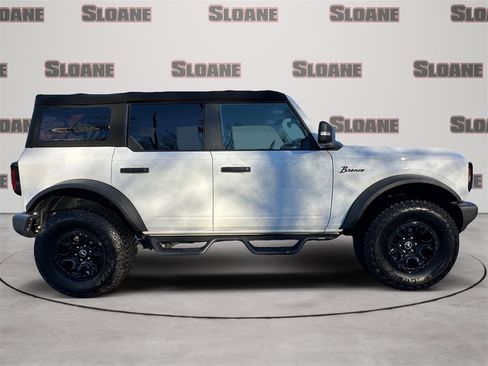 Used 2022 Ford Bronco Wildtrak image 6