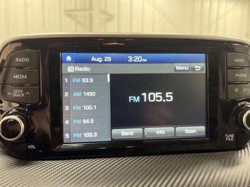 Used 2019 Hyundai Tucson SE image 13