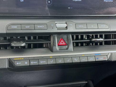 Used 2025 Kia K4 FWD image 24