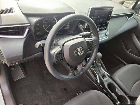 Used 2020 Toyota Corolla LE image 20
