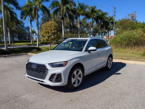 Certified 2025 Audi Q5 2.0T Premium Plus image 8