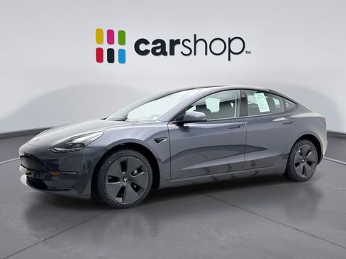Used 2023 Tesla Model 3 Standard Range RWD image 1