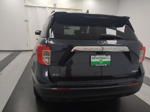 Used 2023 Ford Explorer XLT AWD/4WD image 6