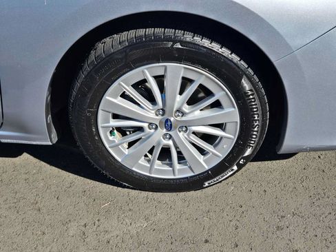 Used 2018 Subaru Impreza 2.0i Premium AWD/4WD image 9