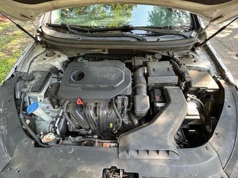Used 2018 Hyundai Sonata SE FWD image 12