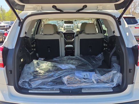 New 2026 Subaru Ascent Limited image 4