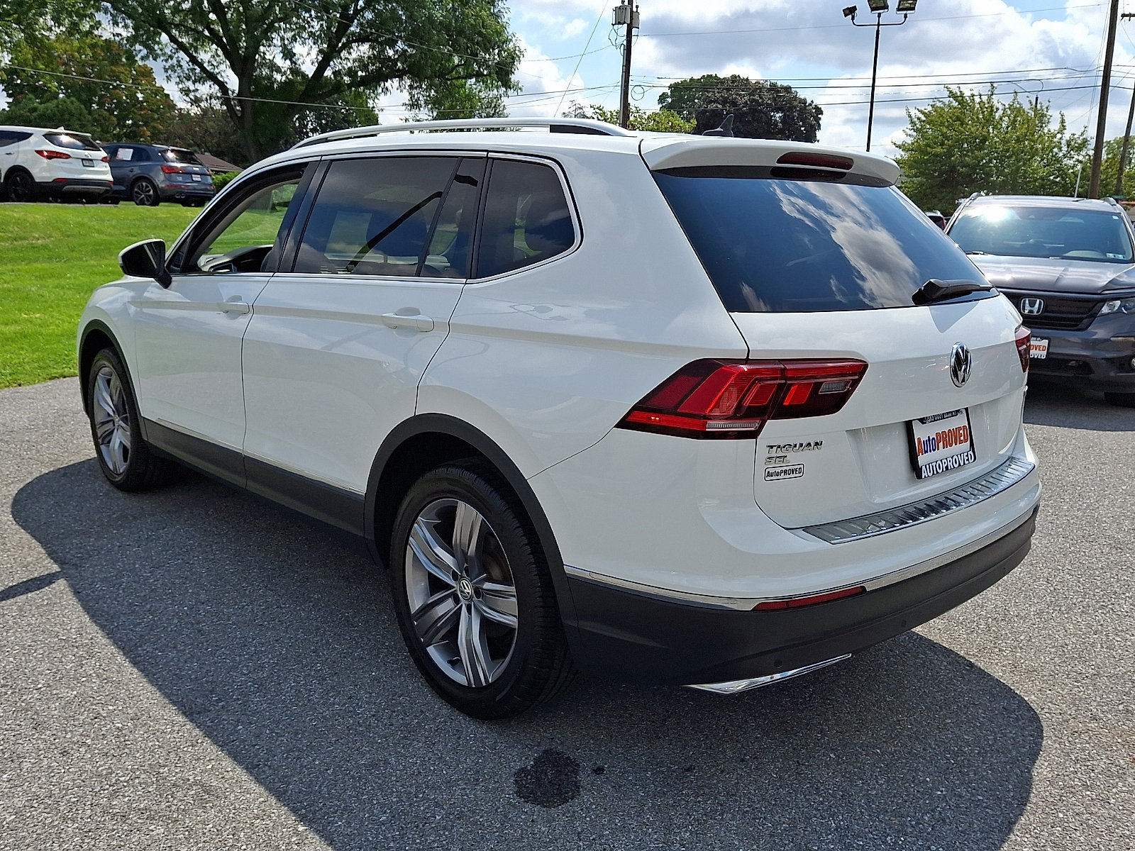 Used 2021 Volkswagen Tiguan SEL AWD/4WD image 4