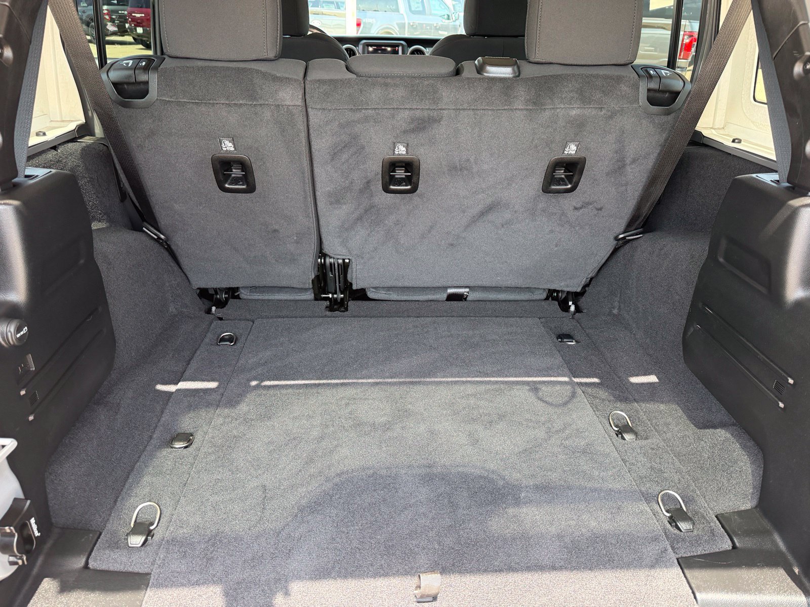Used 2021 Jeep Wrangler Unlimited Sport AWD/4WD image 19