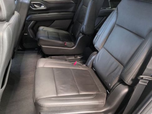 Used 2022 Chevrolet Tahoe LT w/ Luxury Package image 21