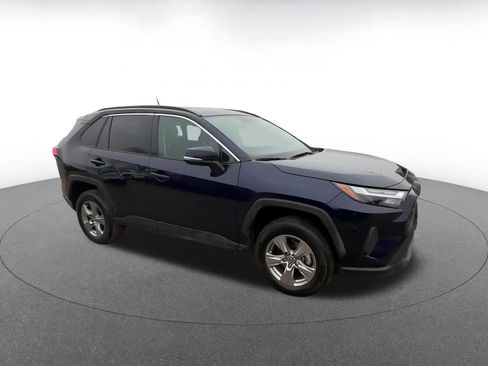 Used 2025 Toyota RAV4 XLE image 2
