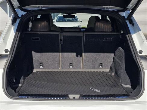 New 2025 Audi Q5 Premium Plus image 7