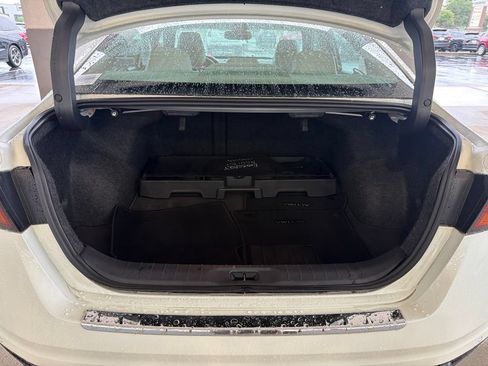 Used 2019 Nissan Altima 2.0 Platinum FWD image 21