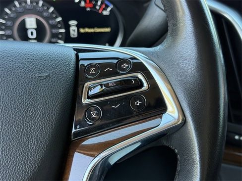 Used 2020 Cadillac Escalade 2WD image 12