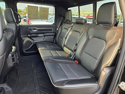 Used 2024 RAM 1500 Laramie AWD/4WD image 32