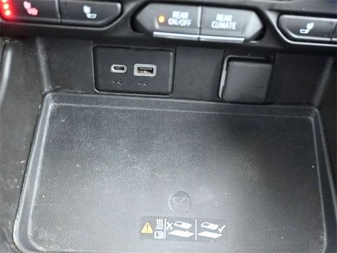 Used 2021 Chevrolet Tahoe LT image 33