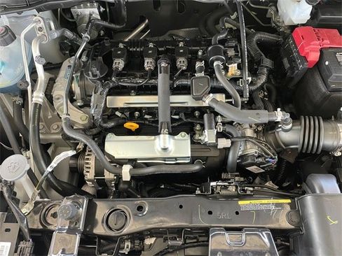 New 2025 Nissan Versa SR w/ Trunk Package image 25