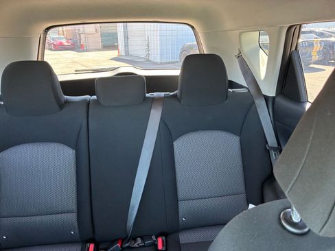Used 2025 Kia Soul LX w/ LX Technology Package FWD image 35
