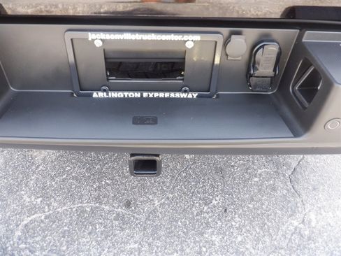 Used 2024 Ford F150 XL RWD image 5