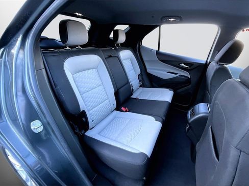 Used 2020 Chevrolet Equinox LT image 23