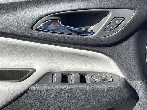 Used 2024 Chevrolet Equinox LS image 21