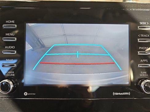 Used 2021 Toyota Camry SE image 20