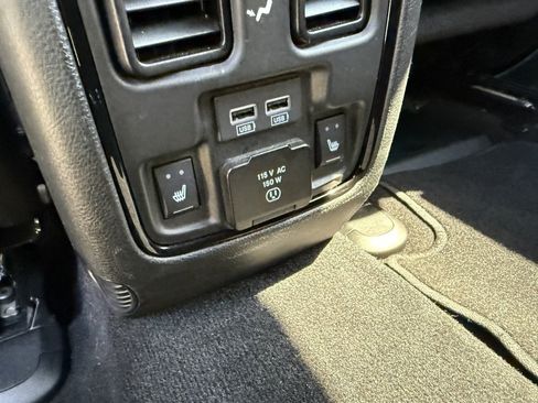 Used 2023 Dodge Durango GT AWD/4WD image 31