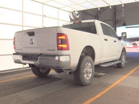 Used 2024 RAM 2500 Big Horn w/ Towing Technology Group AWD/4WD image 4