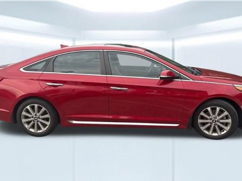 Used 2017 Hyundai Sonata Limited w/ Tech Package 03 FWD image 7