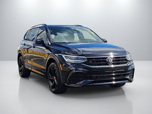 Used 2024 Volkswagen Tiguan SE R-Line w/ MDO Package, Three-Row FWD image 3