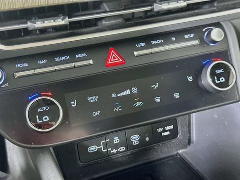 Used 2025 Hyundai Sonata SEL FWD image 25