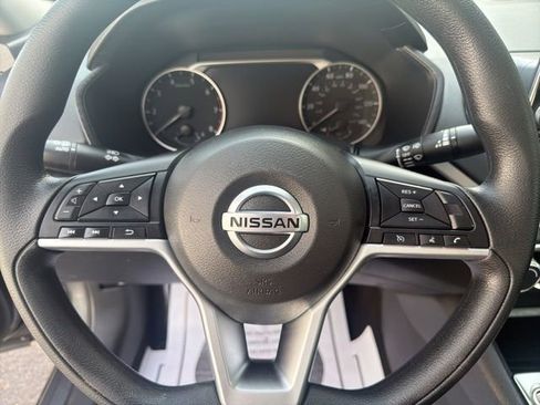 Used 2022 Nissan Altima 2.5 SV AWD/4WD image 19