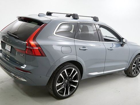 Certified 2023 Volvo XC60 B5 Ultimate image 10