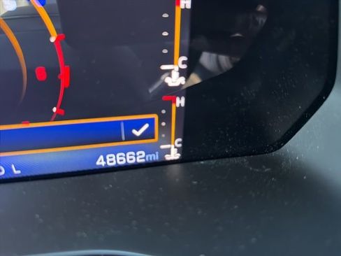 Used 2023 Chevrolet Colorado LT w/ LT Convenience Package II image 12