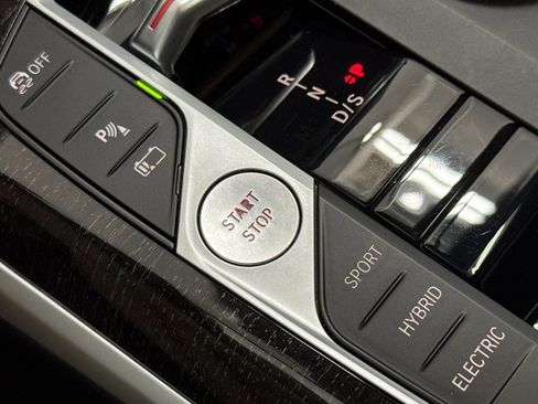 Used 2023 BMW 330e w/ Premium Package image 32